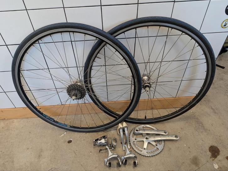 Shimano 105 groupset 7 speed, Fietsen en Brommers, Fietsonderdelen, Zo goed als nieuw, Racefiets, Crankstel of Pedalen, Ophalen of Verzenden