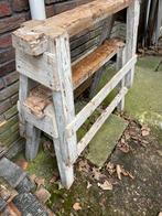 Twee bokken, Ophalen of Verzenden, Zo goed als nieuw