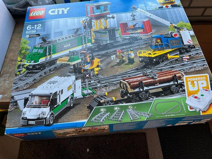 lego city 60198 goederentrein met wagons enz enz, Kinderen en Baby's, Speelgoed | Duplo en Lego, Zo goed als nieuw, Lego, Complete set
