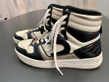 TE KOOP: dames sneakers van Cruyff maat 42 ZGAN beschikbaar voor biedingen