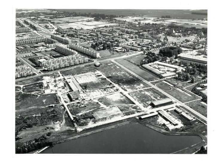 Oude luchtfoto Leidschendam-Leidsenhage - bouw 01.10.1970, Verzamelen, Foto's en Prenten, Zo goed als nieuw, Foto, Gebouw, 1960 tot 1980