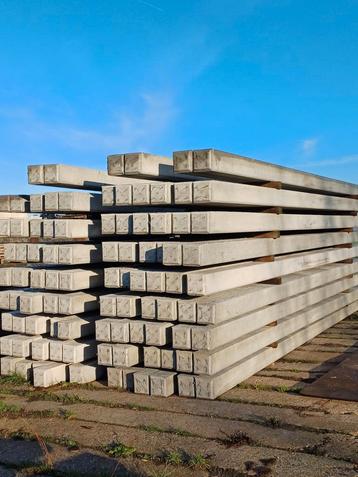 Betonnen heipaal | betonpaal | heipalen beschikbaar voor biedingen
