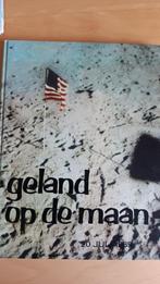 Boek uit 1969.Geland op de maan, Boeken, Europa, Zie beschrijving, Ophalen, 20e eeuw of later