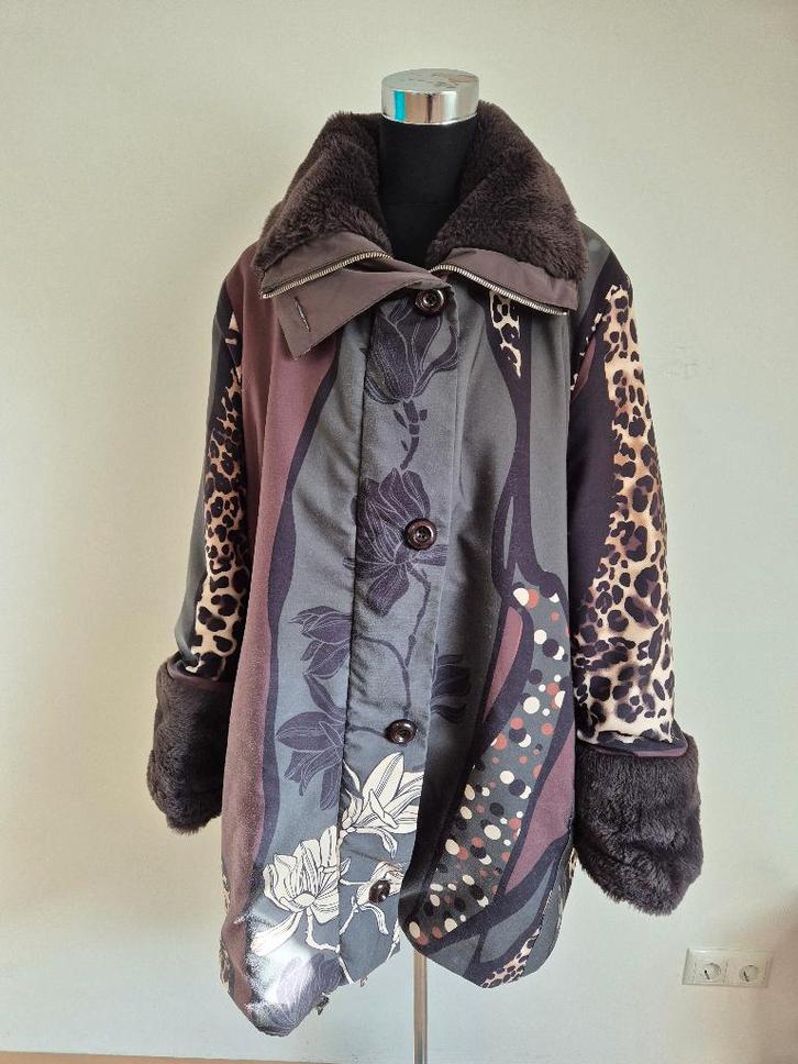 Jas7 - Lekker warme Sophia Curvy winterjas maat XL o-o 74cm, Kleding | Dames, Grote Maten, Gedragen, Jas of Mantel, Zwart, Ophalen of Verzenden