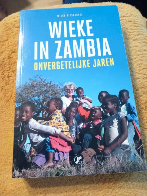 Wieke Biesheuvel - Wieke in Zambia, Boeken, Overige Boeken, Zo goed als nieuw, Ophalen of Verzenden
