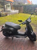 Vespa sprint 2020 18xxx gelopen, Fietsen en Brommers, Ophalen, Gebruikt, Benzine, Vespa