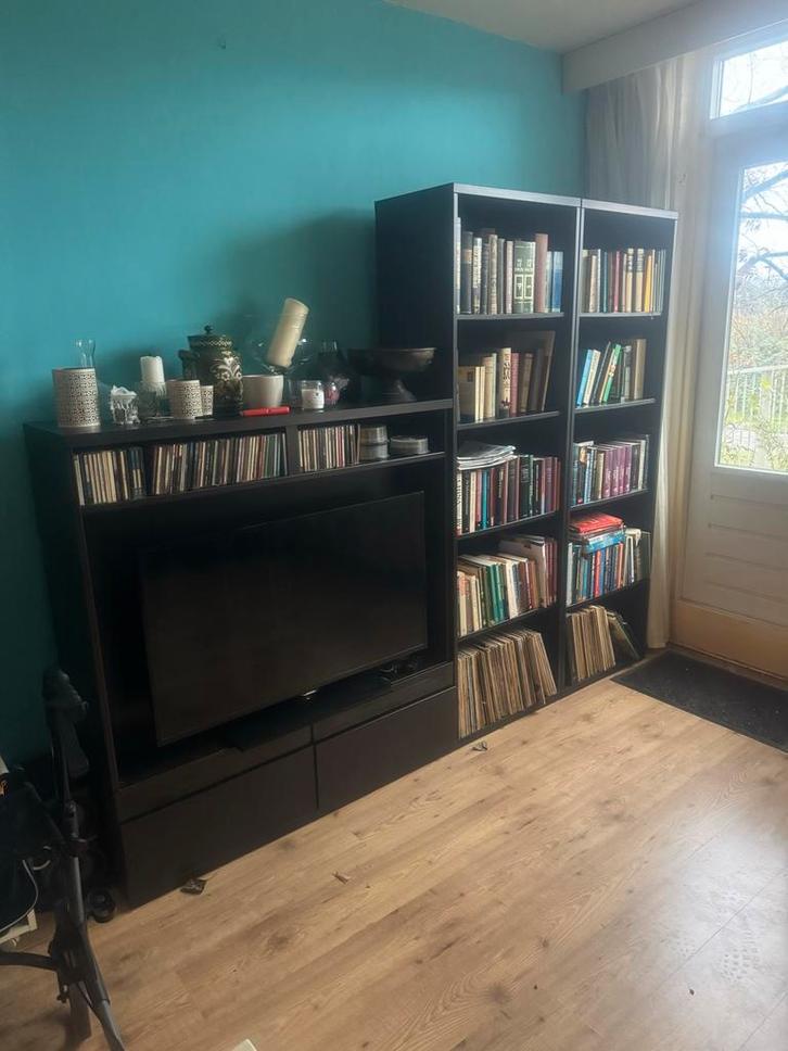 Ikea Besta TV meubel met kasten, Huis en Inrichting, Kasten | Televisiemeubels, Gebruikt, 100 tot 150 cm, 200 cm of meer, 25 tot 50 cm