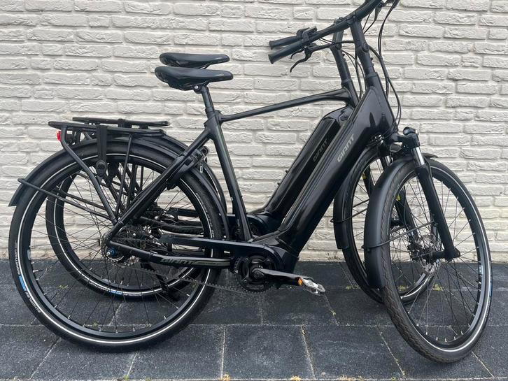 Mooie Set GIANT Daily Tour E+2 met Gates /riem ( weinig km), Fietsen en Brommers, Elektrische fietsen, Zo goed als nieuw, Giant