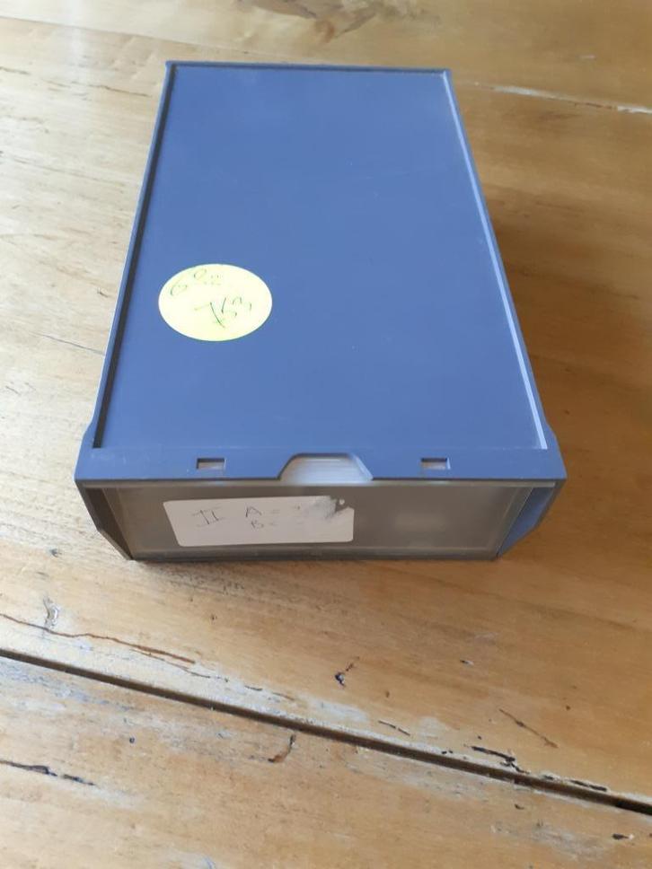 Diamagazijn 2 x 36 dia´s, Audio, Tv en Foto, Overige Audio, Tv en Foto, Gebruikt, Ophalen of Verzenden