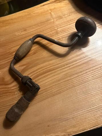 Antieke Handboor beschikbaar voor biedingen