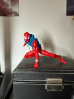 Mafex Scarlet Spider, Ophalen of Verzenden, Gebruikt