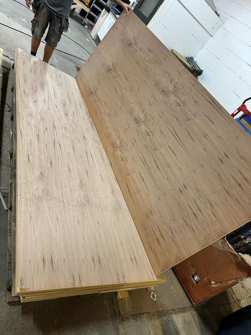 Plaatmateriaal Gefineerd Noten, Doe-het-zelf en Verbouw, Platen en Panelen, Zo goed als nieuw, Overige materialen, 20 tot 50 mm