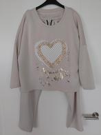 Prachtig joggingpak crème  met gouden hart, Ophalen of Verzenden, Nieuw, Maat 38/40 (M), Beige