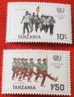 Tanzania - 2x Internationaal Jongeren Jaar 1985 - Postfris, Verzenden, Tanzania, Postfris