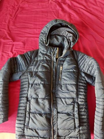 Winterjas maat 176  beschikbaar voor biedingen