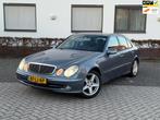 Mercedes-Benz E-klasse 240 Avantgarde NAP APK AUTOMAAT, Auto's, Automaat, Achterwielaandrijving, Gebruikt, Zwart