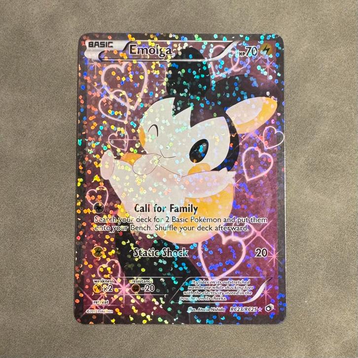Pokémon Emolga RC23/RC25 Radiant Collection, Hobby en Vrije tijd, Verzamelkaartspellen | Pokémon, Zo goed als nieuw, Ophalen of Verzenden