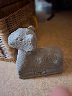 Betonnen Schapenbeeld decoratie, Ophalen, Zo goed als nieuw