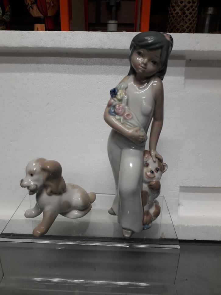 2 VINTAGE SPAANSE PORSELEINEN BEELDEN zoals LLADRO I.Z.G.ST, Antiek en Kunst, Antiek | Porselein, Ophalen of Verzenden