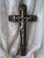 crucifix nr FF 995, Antiek en Kunst, Antiek | Religie, Verzenden