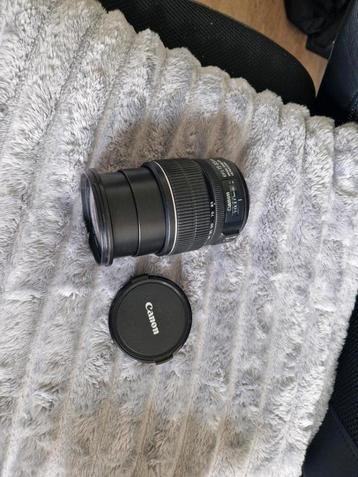 Canon EOS 550D + veel accessoires beschikbaar voor biedingen