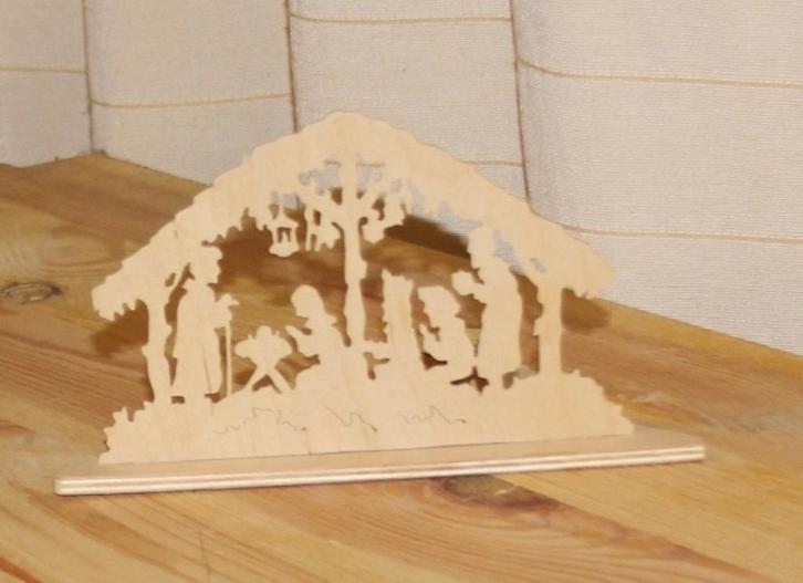 Houtenkersttafereeltje met kaarsenstandaard - 96247, Diversen, Kerst, Ophalen of Verzenden