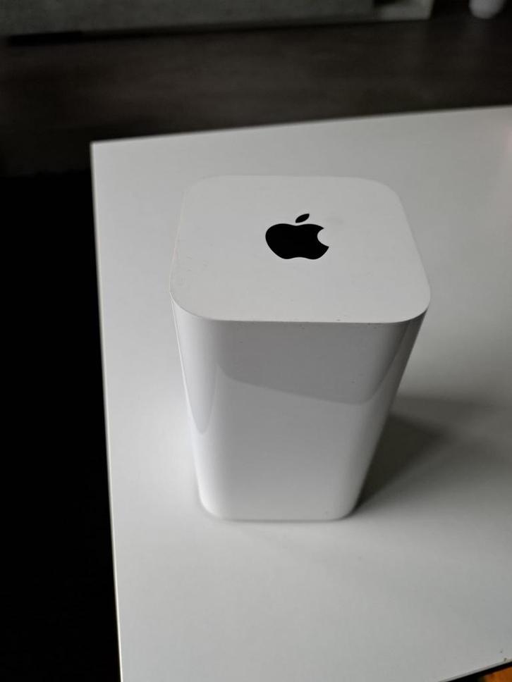 Apple Time Capsule Router - Goed Werkend, Computers en Software, Routers en Modems, Gebruikt, Router, Ophalen of Verzenden