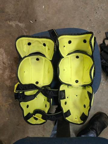 Acerbis Kniebeschermers - Top Bescherming! beschikbaar voor biedingen