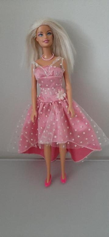 barbie jurk: Colour your world pink.  beschikbaar voor biedingen