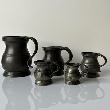 Vijf Victoriaanse Tinnen Maatbekers - Antiek Setje Tinwerk beschikbaar voor biedingen