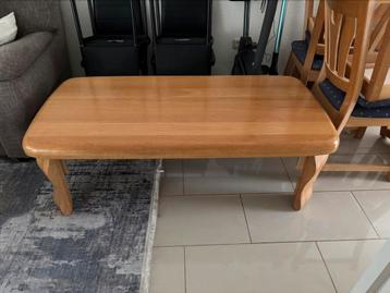 Salontafel beschikbaar voor biedingen