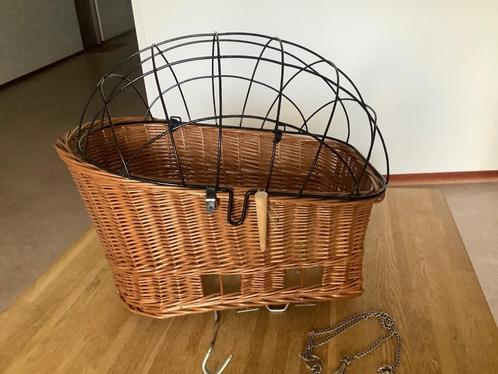 Basil rieten hondenfietsmand fietsmand achterop Nieuw, Dieren en Toebehoren, Honden-accessoires, Nieuw, Ophalen