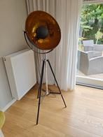 Industriële Vloerlamp - Stoer Design, Huis en Inrichting, Lampen | Vloerlampen, Ophalen, Nieuw, Metaal, 150 tot 200 cm
