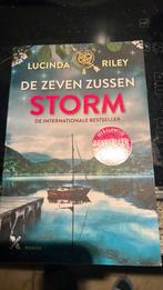 Lucinda Riley - Storm De zeven zussen., Ophalen of Verzenden, Zo goed als nieuw, Lucinda Riley