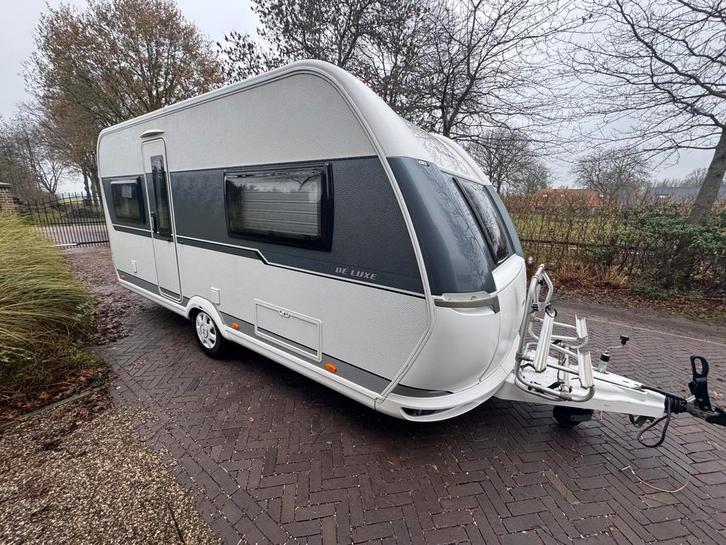 Hobby de Luxe 460 UFe, Caravans en Kamperen, Caravans, Bedrijf, tot en met 4, 1000 - 1250 kg, Rondzit, Hobby, Frans bed, 5 tot 6 meter