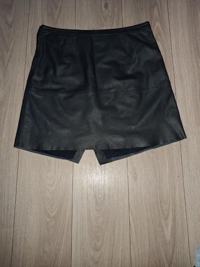 Prachtige leren rok van het merk samsoe&samsoe maat l, Verzenden, Zo goed als nieuw, Zwart, Boven de knie
