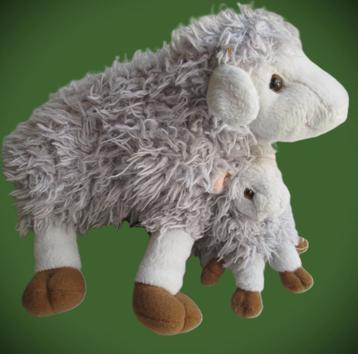 Schaap en lam~Kohl's cares Moederschaap~Knuffel~Grijs beschikbaar voor biedingen