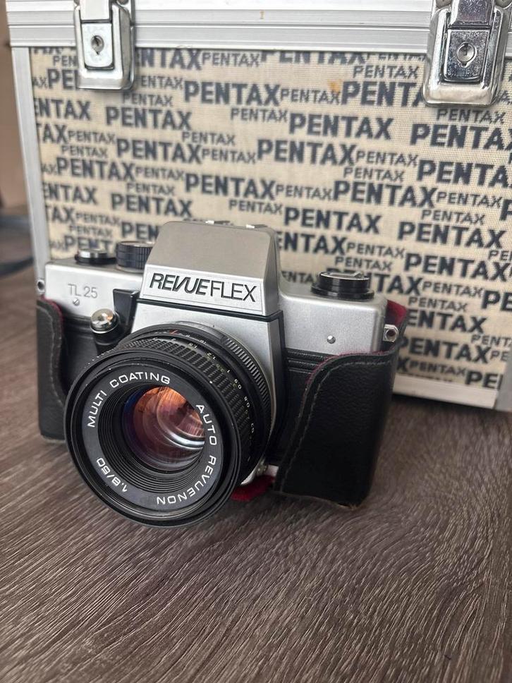 Revueflex TL25 Analoge Camera + Accessoires & Koffer, Audio, Tv en Foto, Fotocamera's Analoog, Zo goed als nieuw, Spiegelreflex