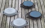 Staub ovenschaaltjes grijs 15cm nieuw 2 stuks, Huis en Inrichting, Keuken | Potten en Pannen, Gietijzer, Nieuw, Ophalen of Verzenden