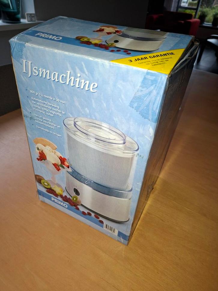 Primo IJsmachine - in originele doos, Witgoed en Apparatuur, IJsmachines, Zo goed als nieuw, Koelelement, Ophalen of Verzenden