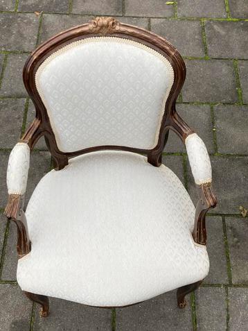 Louis XV Fauteuil - Crème Bekleding, Vintage Charme beschikbaar voor biedingen