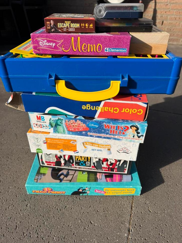 Heel veel (gezelschaps)spellen, Hobby en Vrije tijd, Gezelschapsspellen | Overige, Zo goed als nieuw, Een of twee spelers, Ophalen