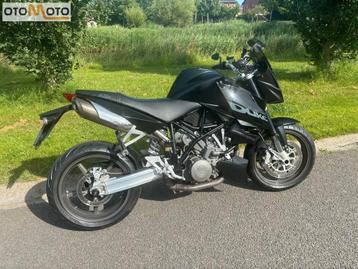 KTM 990 SUPER DUKE (bj 2006) beschikbaar voor biedingen
