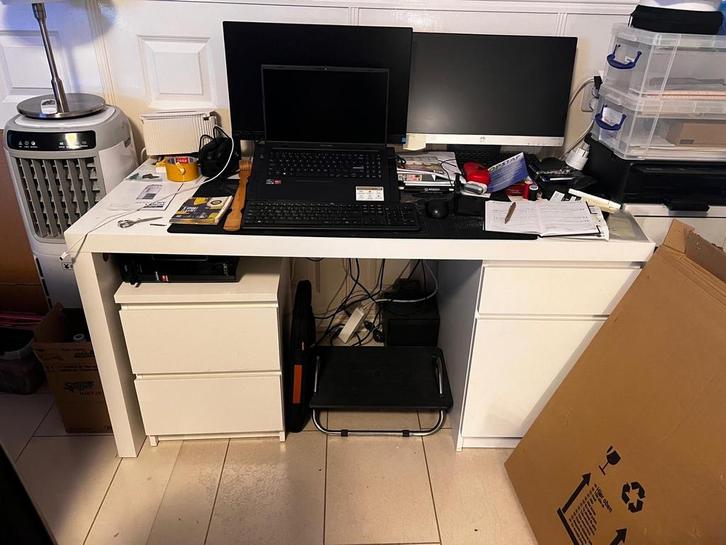Ikea Malm Bureau Wit - Perfect voor Thuiswerken, Huis en Inrichting, Bureaus, Gebruikt, Bureau, Ophalen