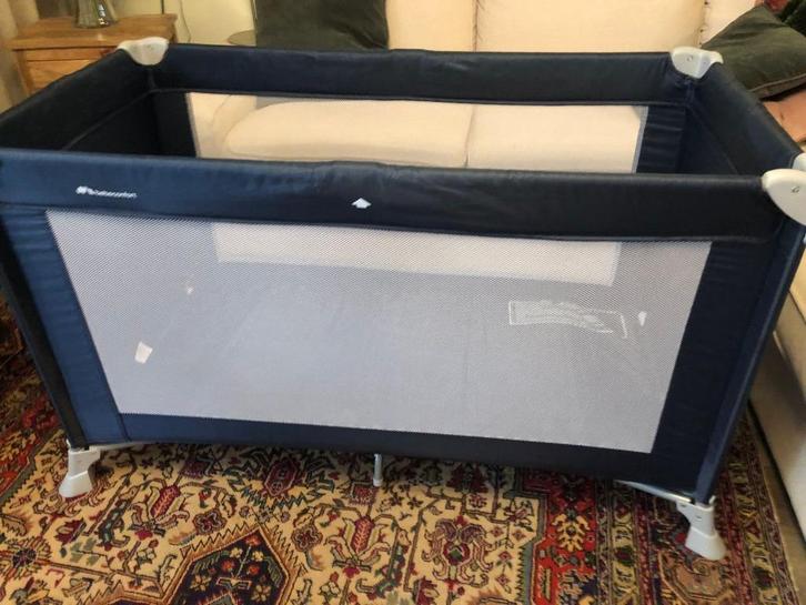 Camping bedje - Navy Blue, Kinderen en Baby's, Babywiegjes en Ledikanten, Zo goed als nieuw, Reisbedje, Ophalen