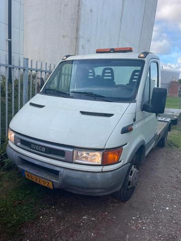 Iveco Daily 40C BE-trekker / 2001 / BTW-auto beschikbaar voor biedingen