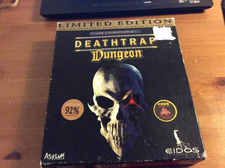 deathtrap dungeon pc game limited edition 1998. als nieuw, Spelcomputers en Games, Games | Pc, Zo goed als nieuw, 3 spelers of meer
