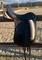 Zeer mooi uniek custom dressuurzadel 17,5 inch M/W, Dieren en Toebehoren, Paarden en Pony's | Zadels, Ophalen of Verzenden, Zo goed als nieuw