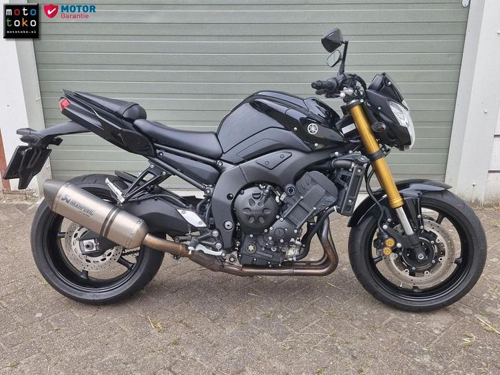 Stoere Yamaha FZ 8 - 2014 - Akrapovic, Motoren, Motoren | Yamaha, Bedrijf, Naked bike, meer dan 35 kW, 4 cilinders, Motorrijbewijs A
