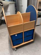 Boekenkast/Speelgoedkast op wielen - Zo goed als nieuw!, Kinderen en Baby's, Kinderkamer | Commodes en Kasten, Minder dan 90 cm